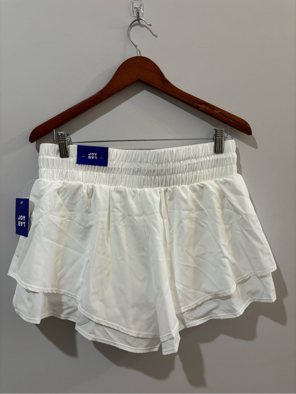 Women’s Flutter White Athletic Shorts - JoyLab - Size M - NWT - Picture 2 of 5